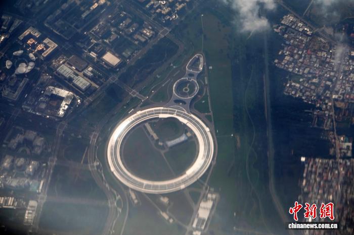 【中新網】亮度可達太陽1萬億倍 中國首個高能同步輻射光源通過工藝驗收